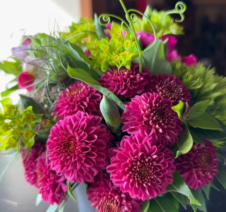 明日は金曜日✨！